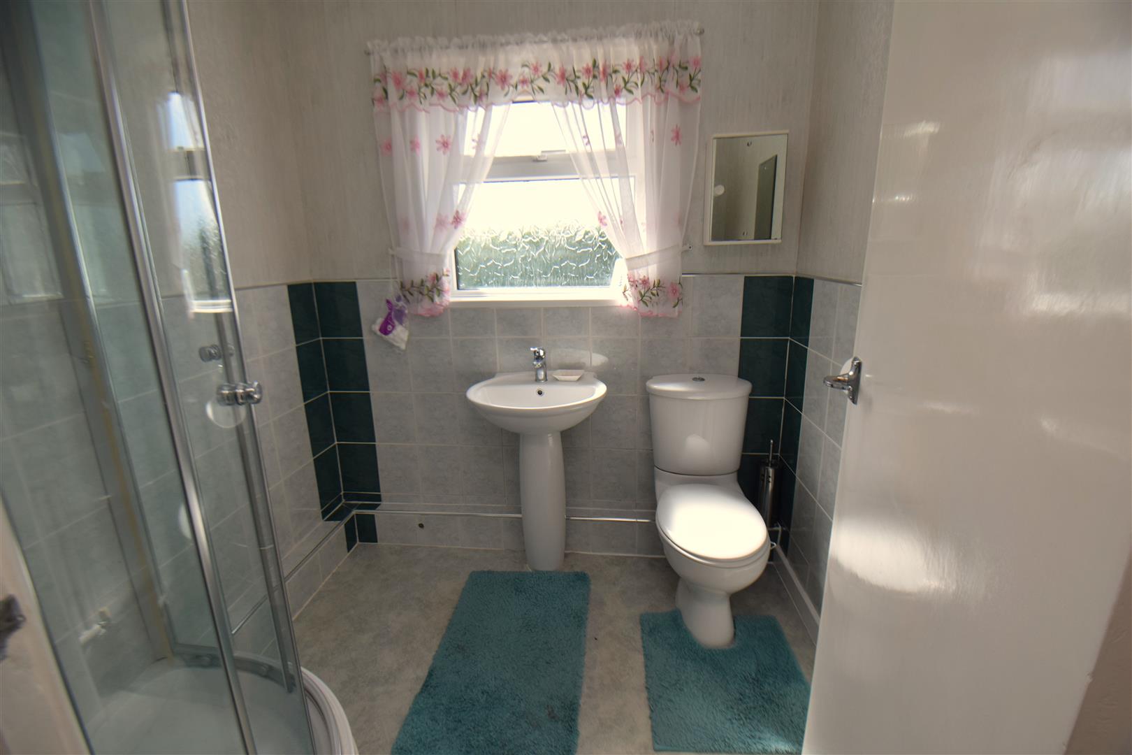 Shower Room .JPG
